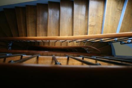 Monte escalier illustration